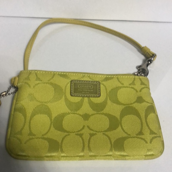 Coach hand held 3 for the price of one new never used no tags - Picture 2 of 8